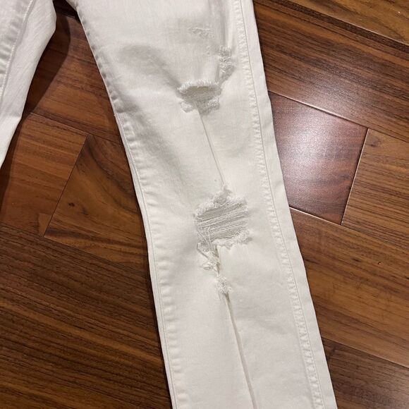 Gap women’s white jeans - Picture 3 of 11